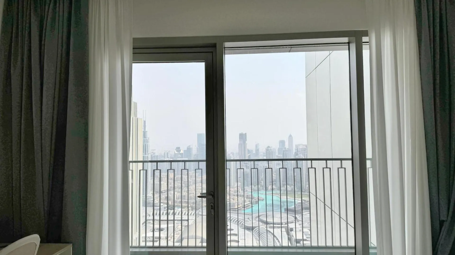 Dvr 4 Bedroom Apartment Available In Downtown View 2 Dubai