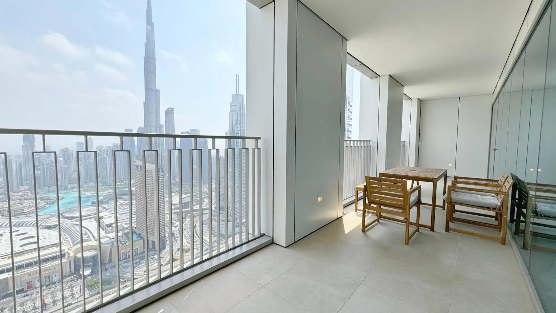 Dvr 4 Bedroom Apartment Available In Downtown View 2 Dubai United Arab Emirates